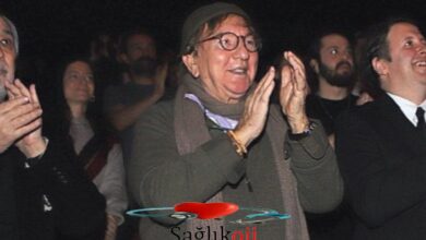 Photo of Savaş Dinçel’in 81. doğum günü sahnede kutlandı